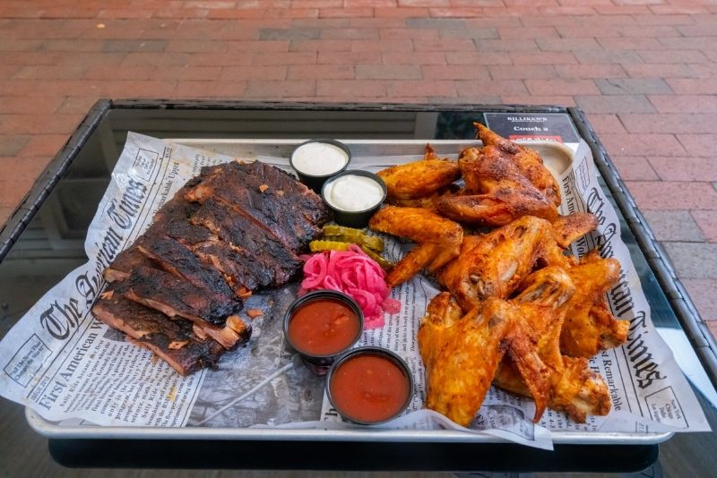 plate of ribs and wings at billikens