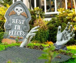 Spooky grave